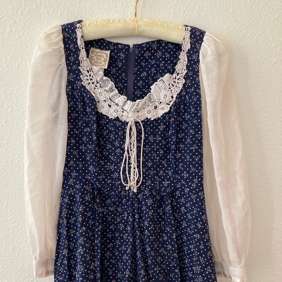 Vintage Gunne Sax dress - Picture 4 of 8